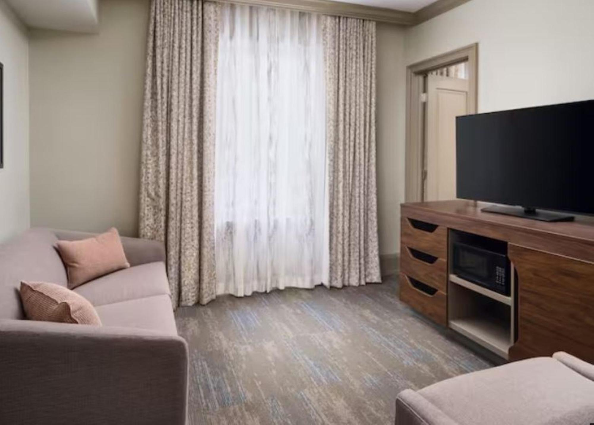 Hampton Inn & Suites New Orleans Canal St. French Quarter Exteriör bild